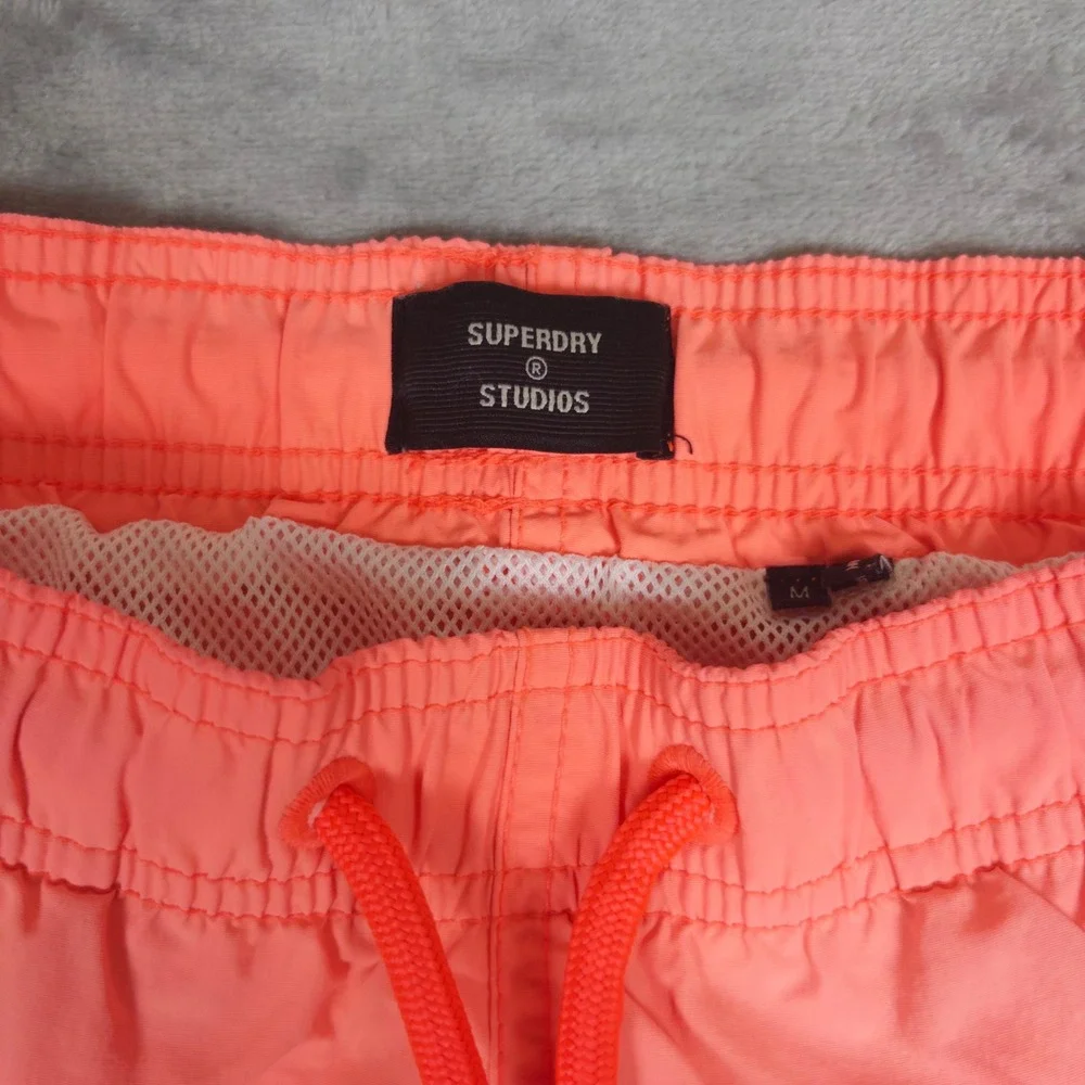 Superdry‎ Swim Shorts Mens Size M Coral Pink Studios Mesh Lined Trunks Beachwear